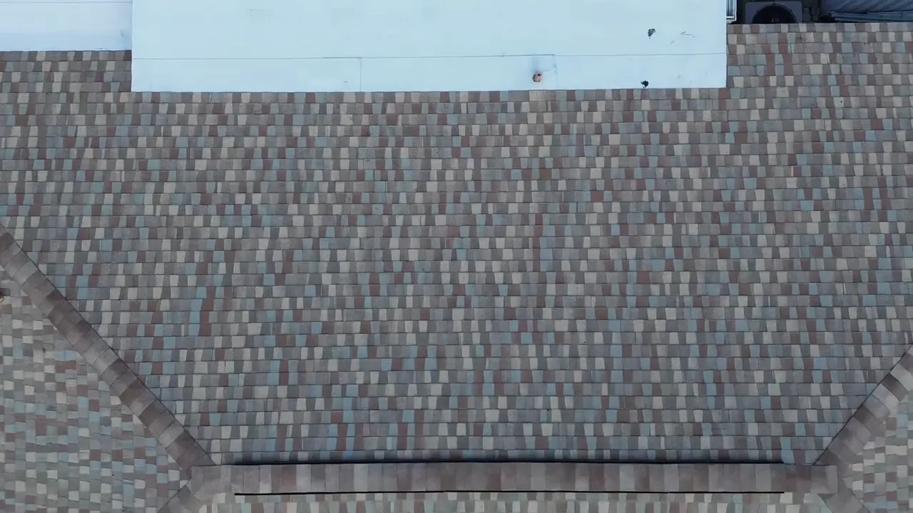 Gallery photos for Storm-Worn to Sharp - Designer Shingle Roof in Bradenton: Image #4